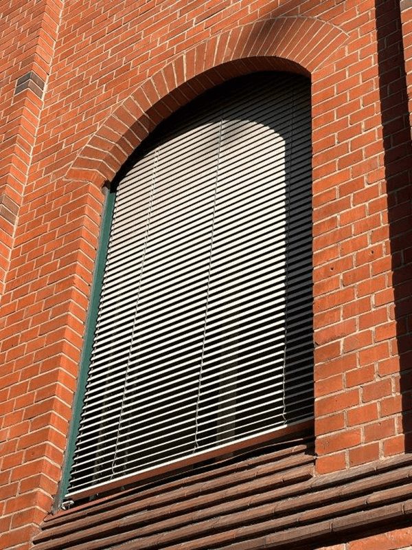 Raffstore Denkmalschutzfenster